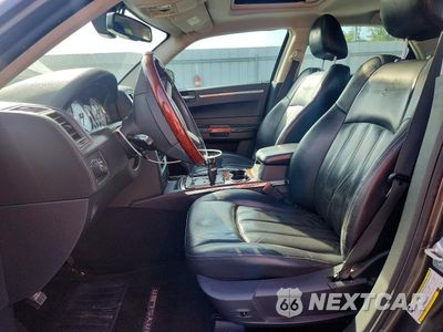 Zdjęcie 7 z 12 samochodu: 2008 CHRYSLER 300C VIN:2C3KA63H98H119865 - miniatura