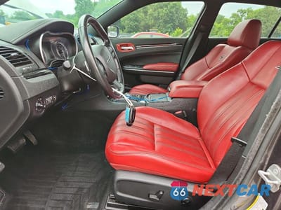 Zdjęcie 7 z 13 samochodu: 2021 CHRYSLER 300 S VIN:2C3CCABT3MH629971 - miniatura
