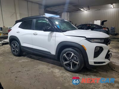 Czwarte zdjęcie samochodu z boku: 2021 CHEVROLET TRAILBLAZER RS VIN:KL79MTSL8MB070339 - miniatura