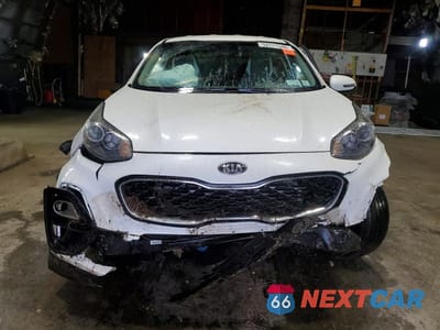 Piąte zdjęcie samochodu w środku: 2021 KIA SPORTAGE LX VIN:KNDPMCAC8M7935941 - miniatura