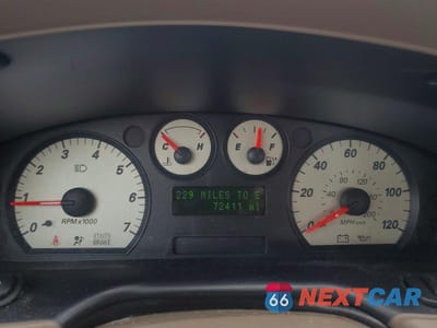 Zdjęcie 9 z 12 samochodu: 2004 MERCURY SABLE LS PREMIUM VIN:1MEHM55S74G615154 - miniatura