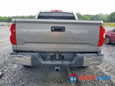 Zdjęcie 6 z 12 samochodu: 2017 TOYOTA TUNDRA SR5 VIN:5TFDW5F10HX625420 - miniatura