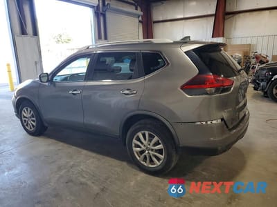 Drugie zdjęcie samochodu z przodu: 2018 NISSAN ROGUE SV VIN:KNMAT2MT1JP504917 - miniatura