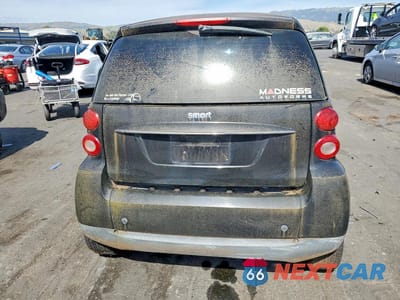 Zdjęcie 6 z 12 samochodu: 2011 SMART FORTWO PURE VIN:WMEEJ3BA0BK428069 - miniatura