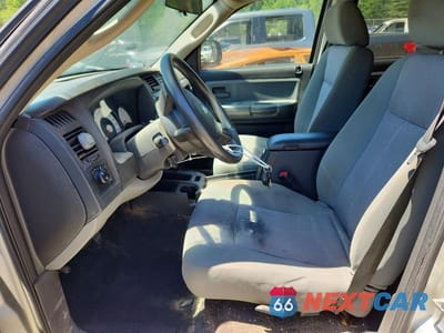 Zdjęcie 7 z 12 samochodu: 2010 DODGE DAKOTA SXT VIN:1D7RE3GP2AS229854 - miniatura