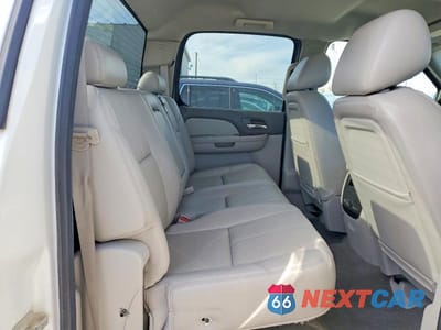 Zdjęcie 10 z 12 samochodu: 2013 CHEVROLET SILVERADO K1500 LTZ VIN:3GCPKTE75DG272786 - miniatura