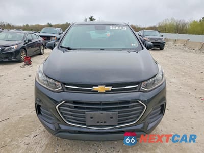 Piąte zdjęcie samochodu w środku: 2017 CHEV TRAX VIN:3GNCJNSB4HL149992 - miniatura