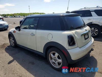 Drugie zdjęcie samochodu z przodu: 2009 MINI COOPER VIN:WMWMF33519TW72988 - miniatura