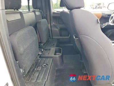 Zdjęcie 10 z 12 samochodu: 2017 TOYOTA TACOMA SR5 VIN:5TFRX5GN4HX088085 - miniatura