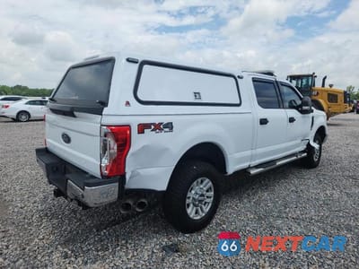 Trzecie zdjęcie samochodu z tyłu: 2017 FORD F250 SUPER DUTY VIN:1FT7W2BT5HEB70370 - miniatura