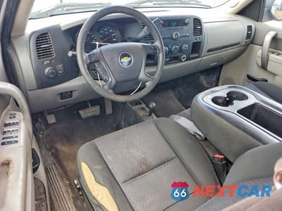 Zdjęcie 8 z 12 samochodu: 2010 CHEVROLET SILVERADO K1500 VIN:1GCSKPE36AZ294905 - miniatura