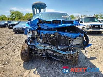 Piąte zdjęcie samochodu w środku: 2016 TOYOTA TUNDRA VIN:5TFUW5F17GX530741 - miniatura