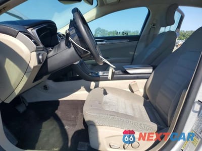 Zdjęcie 7 z 12 samochodu: 2019 FORD FUSION SE VIN:3FA6P0HD6KR145906 - miniatura