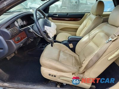 Zdjęcie 7 z 12 samochodu: 2002 CHRYSLER SEBRING LIMITED VIN:1C3EL65R42N350457 - miniatura