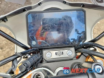 Zdjęcie 7 z 10 samochodu: 2025 YAMAHA MTM890 VIN:JYARN96E6SA000870 - miniatura