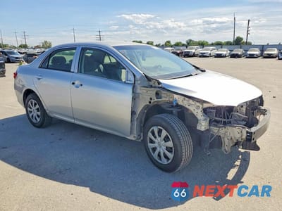 Czwarte zdjęcie samochodu z boku: 2010 TOYOTA COROLLA LE VIN:JTDBU4EE4A9112581 - miniatura