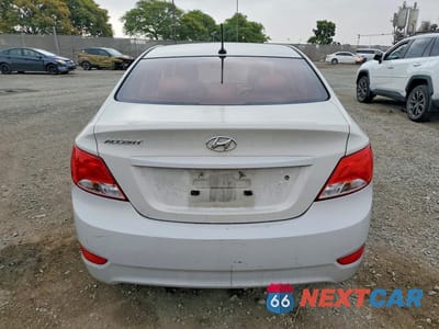 Zdjęcie 6 z 12 samochodu: 2016 HYUNDAI ACCENT SE VIN:KMHCT4AE5GU998845 - miniatura