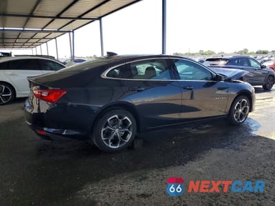 Trzecie zdjęcie samochodu z tyłu: 2023 CHEVROLET MALIBU LT VIN:1G1ZD5STXPF214574 - miniatura