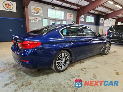 Trzecie zdjęcie samochodu z tyłu: 2020 BMW 530 XI VIN:WBAJR7C06LWW62520 - miniatura