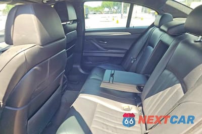 Zdjęcie 6 z 14 samochodu: 2016 BMW M5 VIN:WBSFV9C55GD595740 - miniatura