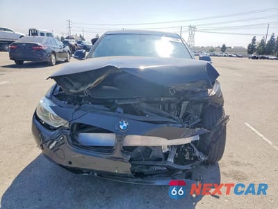 Piąte zdjęcie samochodu w środku: 2017 BMW 330 I VIN:WBA8B9G50HNU09565 - miniatura