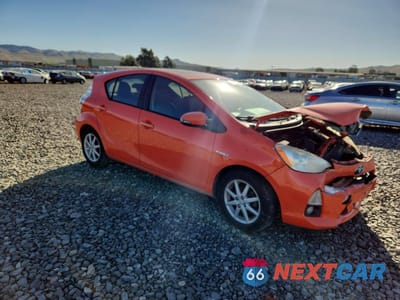 Czwarte zdjęcie samochodu z boku: 2012 TOYOTA PRIUS C FOUR VIN:JTDKDTB38C1005984 - miniatura
