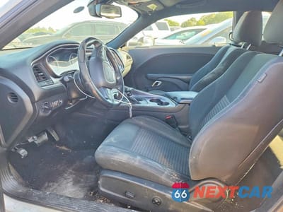Zdjęcie 7 z 12 samochodu: 2016 DODGE CHALLENGER SXT VIN:2C3CDZAG1GH184165 - miniatura