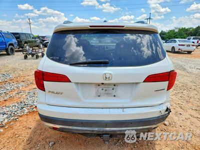 Zdjęcie 6 z 13 samochodu: 2016 HONDA PILOT TOURING VIN:5FNYF5H93GB051389 - miniatura