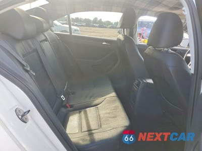 Zdjęcie 10 z 12 samochodu: 2011 VOLKSWAGEN JETTA SE VIN:3VWDZ7AJ1BM373598 - miniatura