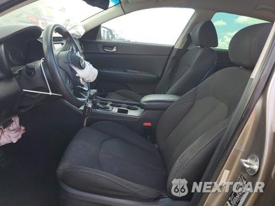 Zdjęcie 7 z 12 samochodu: 2016 KIA OPTIMA LX VIN:5XXGT4L31GG076077 - miniatura