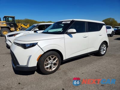 2023 KIA SOUL LX KNDJ23AU8P7860716 - główne zdjęcie licytacji z USA - miniatura