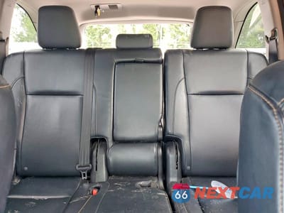 Zdjęcie 10 z 13 samochodu: 2015 TOYOTA HIGHLANDER VIN:5TDJKRFH8FS211517 - miniatura