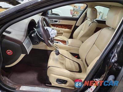 Zdjęcie 7 z 12 samochodu: 2015 JAGUAR XF 3.0 SPORT AWD VIN:SAJWJ0FF2F8U57813 - miniatura