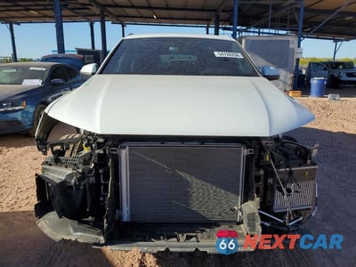 Piąte zdjęcie samochodu w środku: 2025 AUDI Q7 PREMIUM VIN:WA1AVBF71SD005056 - miniatura