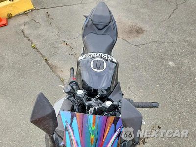 Piąte zdjęcie samochodu w środku: 2025 KAWASAKI EX500 VIN:ML5EXGG18SDA59718 - miniatura