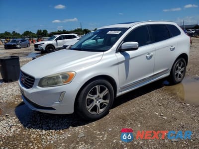 2015 VOLVO XC60 T6 PLATINUM YV449MDD5F2623233 - główne zdjęcie licytacji z USA - miniatura