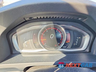 Zdjęcie 9 z 12 samochodu: 2016 VOLVO S60 PREMIER VIN:YV126MFK2G2410413 - miniatura