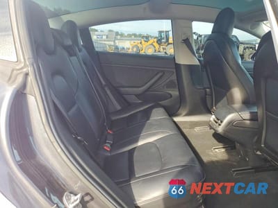 Zdjęcie 10 z 12 samochodu: 2018 TESLA MODEL 3 VIN:5YJ3E1EB1JF116549 - miniatura
