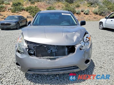 Piąte zdjęcie samochodu w środku: 2013 NISSAN ROGUE S VIN:JN8AS5MV9DW605594 - miniatura