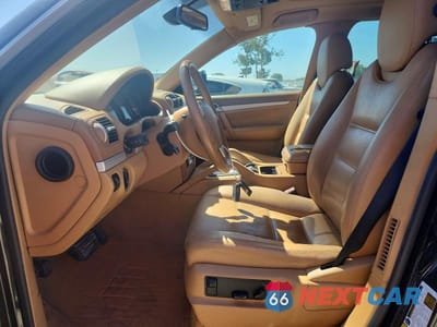 Zdjęcie 7 z 13 samochodu: 2010 PORSCHE CAYENNE VIN:WP1AA2AP4ALA05421 - miniatura
