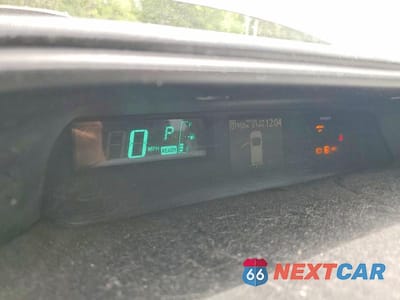 Zdjęcie 9 z 13 samochodu: 2012 TOYOTA PRIUS C TWO VIN:JTDKDTB35C1010740 - miniatura