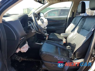 Zdjęcie 7 z 12 samochodu: 2017 MITSUBISHI OUTLANDER GT VIN:JA4JZ4AX3HZ070641 - miniatura