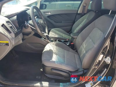 Zdjęcie 7 z 12 samochodu: 2018 KIA FORTE LX VIN:3KPFK4A71JE243929 - miniatura
