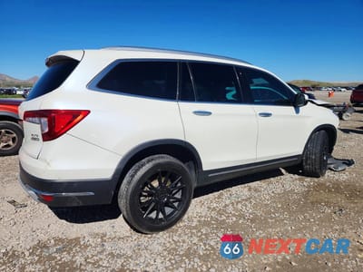 Trzecie zdjęcie samochodu z tyłu: 2019 HONDA PILOT ELITE VIN:5FNYF6H0XKB049493 - miniatura