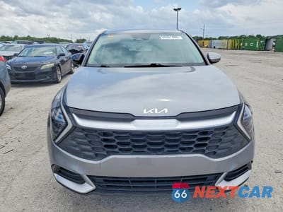 Piąte zdjęcie samochodu w środku: 2024 KIA SPORTAGE LX VIN:KNDPU3DF5R7293594 - miniatura