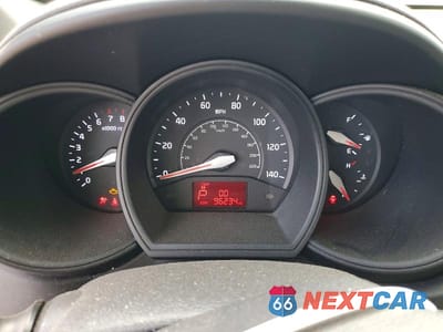 Zdjęcie 9 z 12 samochodu: 2015 KIA RIO LX VIN:KNADM4A35F6457511 - miniatura