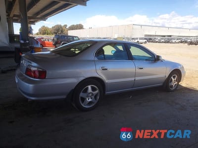 Trzecie zdjęcie samochodu z tyłu: 2003 ACURA TL BASE 4D SEDAN VIN:19UUA56693A050824 - miniatura