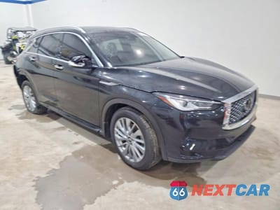 Czwarte zdjęcie samochodu z boku: 2023 INFINITI QX50 LUXE VIN:3PCAJ5BB2PF102747 - miniatura