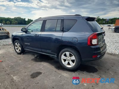 Drugie zdjęcie samochodu z przodu: 2014 JEEP COMPASS LATITUDE VIN:1C4NJDEB2ED623589 - miniatura