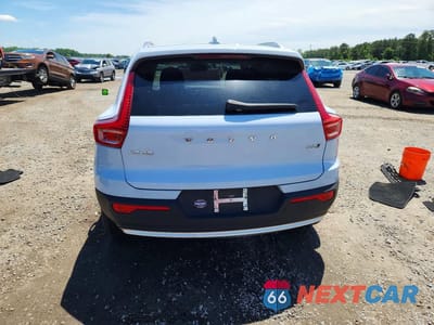 Zdjęcie 6 z 13 samochodu: 2025 VOLVO XC40 CORE VIN:YV4L12UJ0S2578645 - miniatura